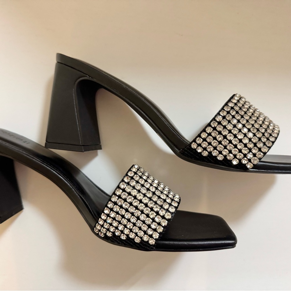 Elegant Black Rhinestone Heeled Sandals